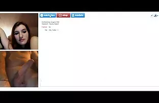 XXX 若いブルネットはBlowjob喉の見知らぬ人の前に性別と大きなコック エロ 動画 女子 用