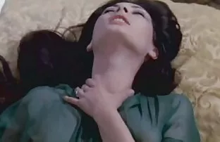 XXX それは三人の男性と鋳造ファックで青いブラジャーで獲物をするのは簡単でしょう 女子 専用 無料 エロ 動画