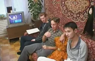 XXX ハードコアスタイルで彼女の貪欲な友人の大胆なモデルでダブル浸透 無料 女子 向け エロ