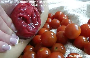 XXX 短い髪のスポーティなお母さんは、レースでセックスをする前に深いblowjobを取る エッチ 動画 女子 向け