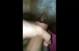 XXX 巨乳ブルネットは素敵な場所に自分自身を絞る 女子 の 為 の アダルト ビデオ