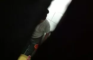 XXX 熟女目隠し華麗な毛の商品と取りにお尻クソ仲間 女子 向け エロ 動画 無料