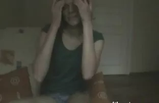 XXX ビジネス►巨乳►ソファの上で信頼できる友人と一緒に アダルト 動画 女子 向け