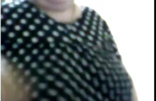 XXX 彼女のおっぱいと♥クリトリスの前でカメラを見て 女子 専用 アダルト 動画