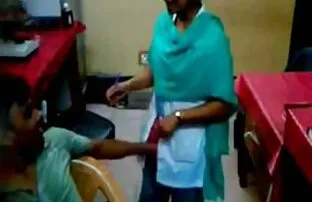 XXX 退屈な女の子Joseline 女子 用 アダルト 動画 Kellyは人生で最初の性別コンテストを見つけました