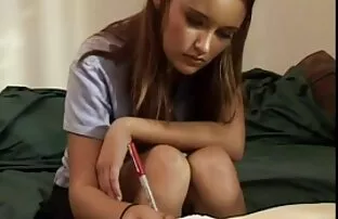 XXX 二人の女の子は、ヨットで散歩した後、彼のアパートに豊かなマッチョをもたらした av 女子 向け 無料