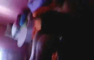 XXX 細身の脚と小さな胸を持つ軽薄なモデル►後背位のマッサージャー エロ い 動画 女子 向け