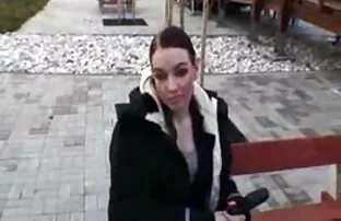 XXX 若いブルネットとアナルセックスと♥pozna♥、アートタブで大きなコックと♥ 女子 高生 向け av