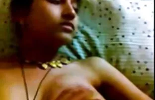 XXX 金髪の湯たんぽにストッキングを取る深blowjob前に性別と大きなコック 女子 専用 無料 エロ 動画