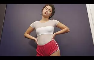 XXX 巨乳の女の子は瞑想し、彼女の隣の男のコックに乗る エロ 動画 女子 用