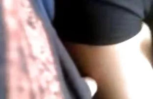 XXX ブロンドの黒いビキニは海の中で浴び、彼女の恋人と木の下で性交する 女子 向け 無料 アダルト 動画