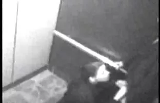 XXX 繊細な体を持つ魅力的なピンクの下着を取り、ベッドの上でロマンチックなとファック 無料 女子 向け エロ