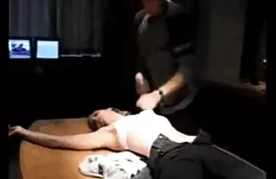 XXX レトロなレズビアンのセックスポルノスターと巨乳のオフィスの役割の秘書のストッキング エロ 動画 女子 専用